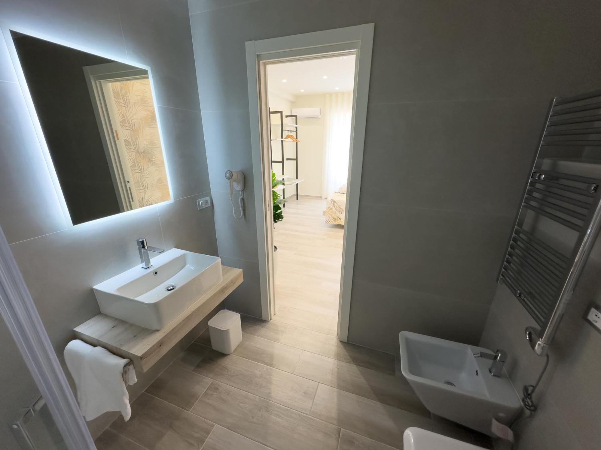 Al Civico3 Home & Suites Salerno Kültér fotó